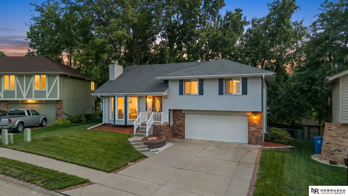 6632 S 86th Avenue Circle, Ralston, NE 68127 - #1