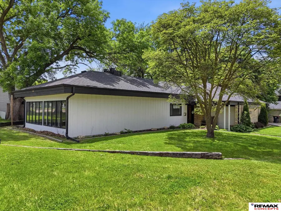 821 N 13th Street, Beatrice, NE 68310 - #2