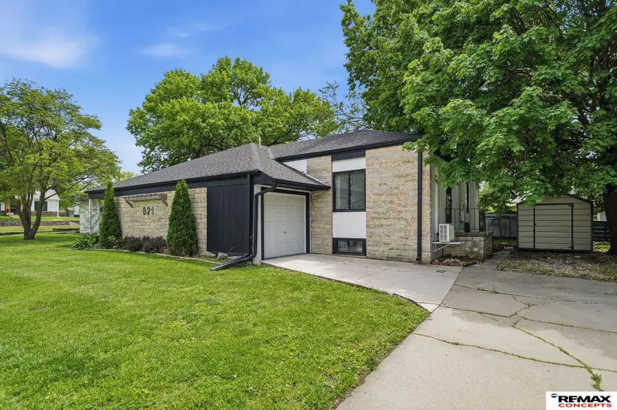 821 N 13th Street, Beatrice, NE 68310 - #3