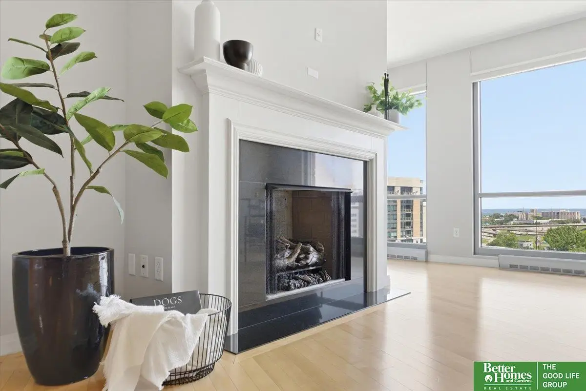200 S 31st Avenue #4602, Omaha, NE 68131 - #1