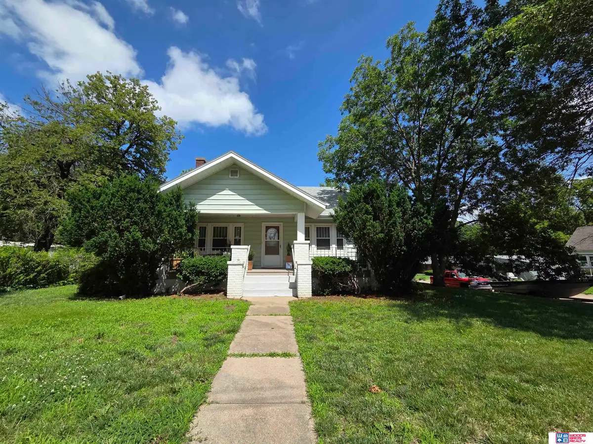 302 I Street, Pawnee City, NE 68420 - #1
