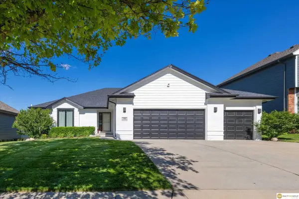 7501 N 155 Terrace, Bennington, NE 68007
