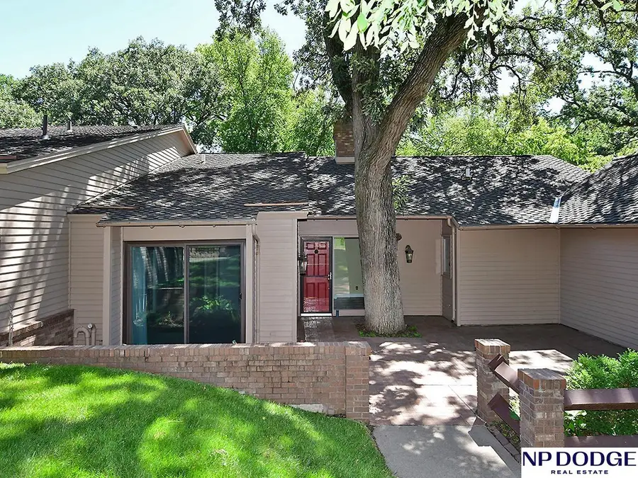 1032 S 112th Plaza, Omaha, NE 68154 - #2