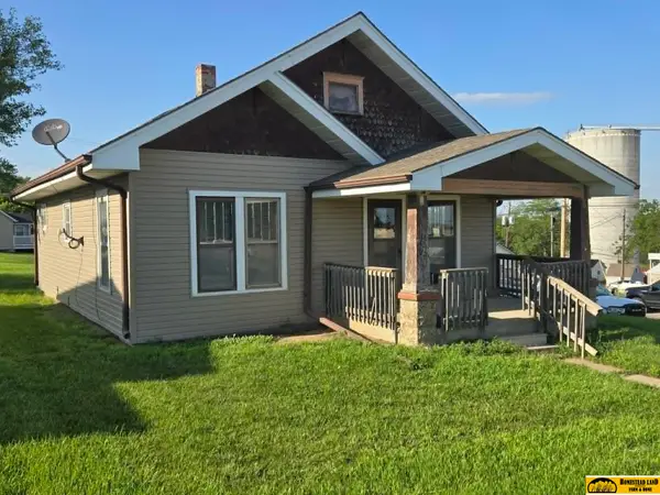 302 Austin Street, Pickrell, NE 68422