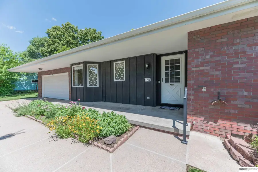 5718 Willit Street, Omaha, NE 68152 - #3