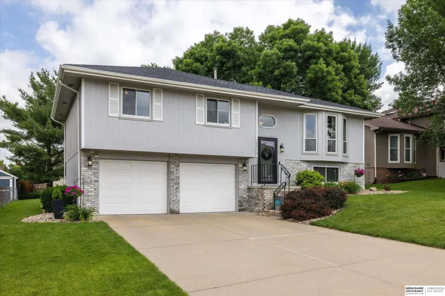 16604 Weir Street, Omaha, NE 68135 - #3