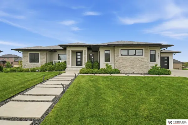 7841 S 97th Bay, Lincoln, NE 68526