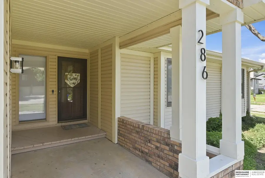 286 Concord Circle, Papillion, NE 68046 - #2