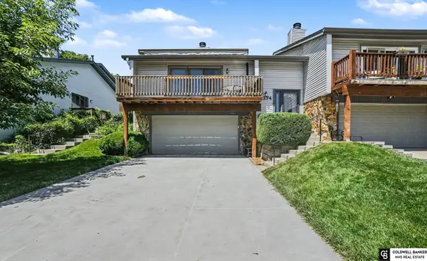 9374 Parker Street, Omaha, NE 68114