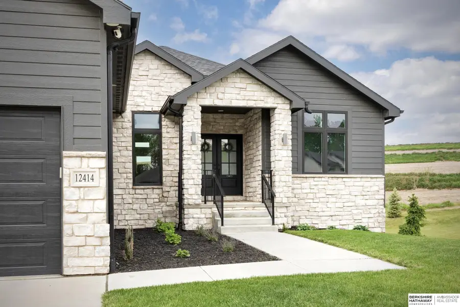 16011 N 2nd Street, Bennington, NE 68007 - #2