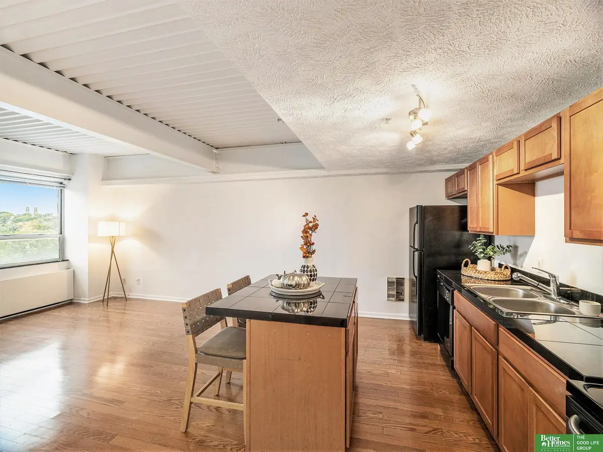 105 N 31 Avenue #702, Omaha, NE 68131 - #1