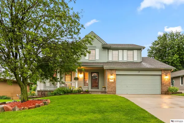 2001 Liberty Lane, Papillion, NE 68133