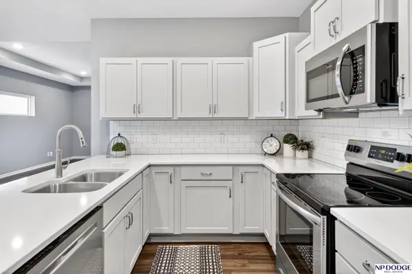 2114 Aaron Way, Fremont, NE 68025