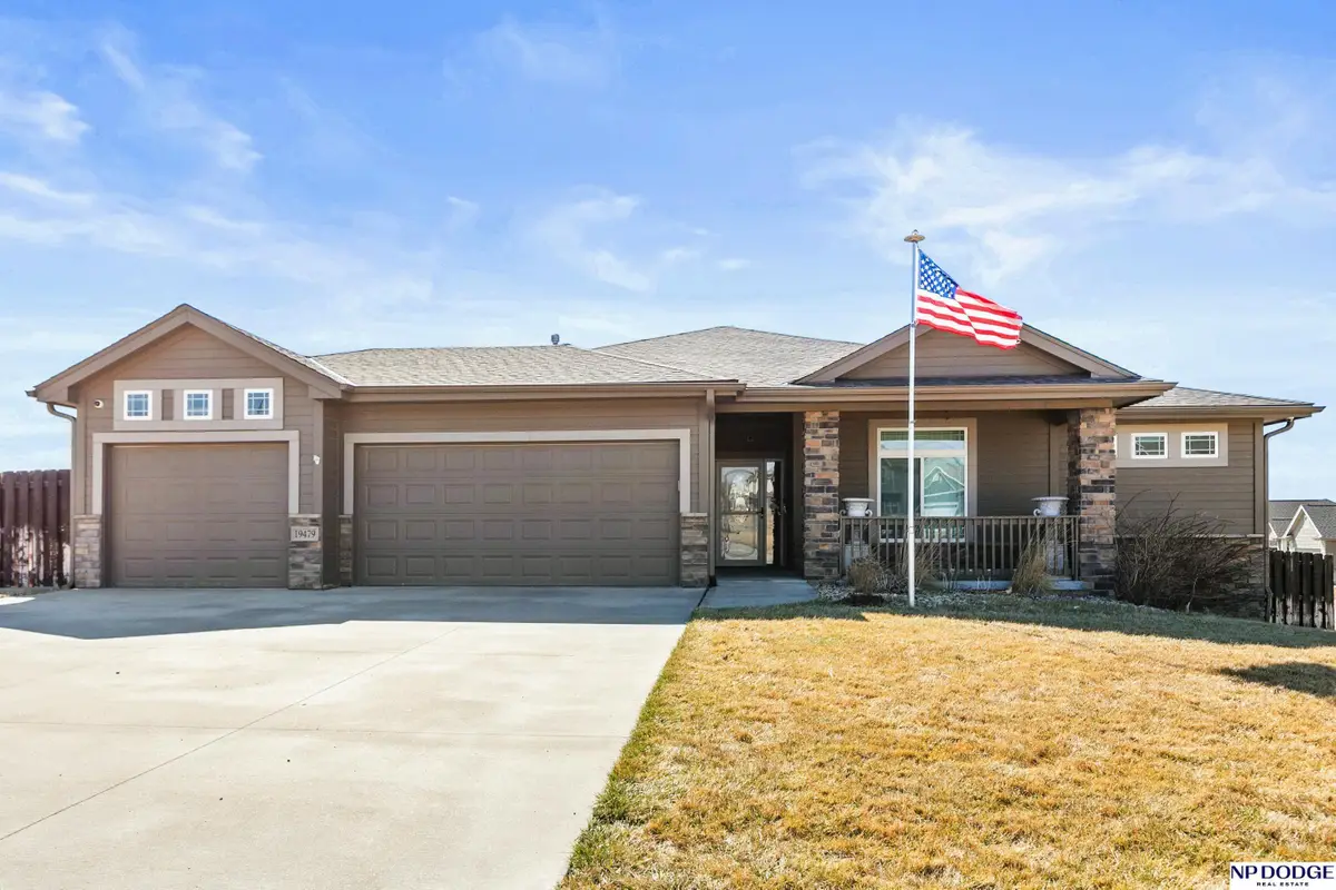 19479 Willow Circle, Gretna, NE 68028 - #1