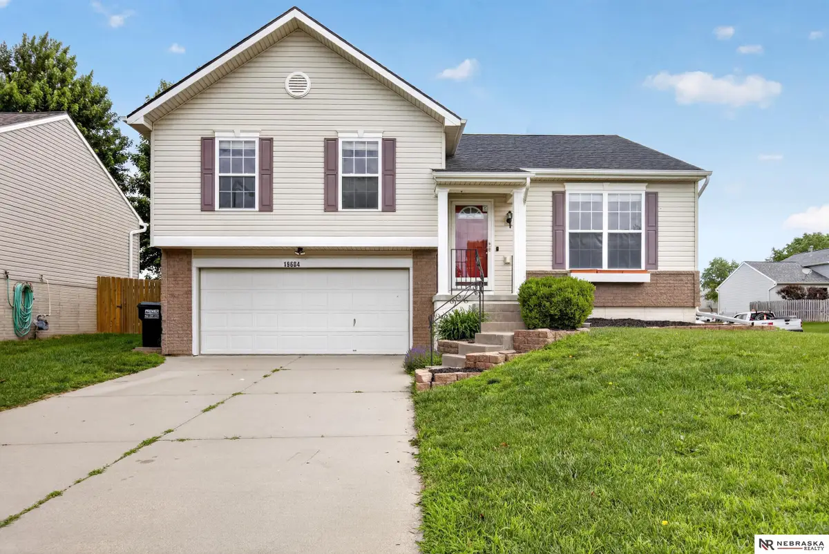 19604 V Street, Omaha, NE 68135 - #1