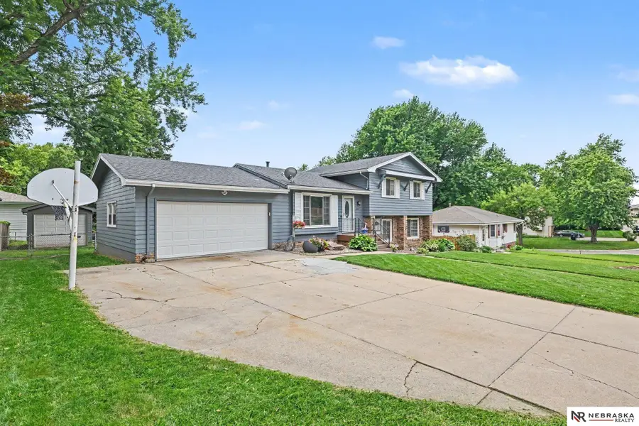 603 Hogan Drive, Papillion, NE 68046 - #3