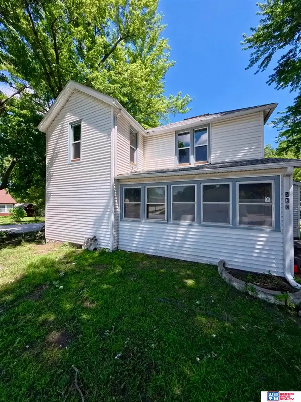 560 Hawkeye Street, Osceola, NE 68651