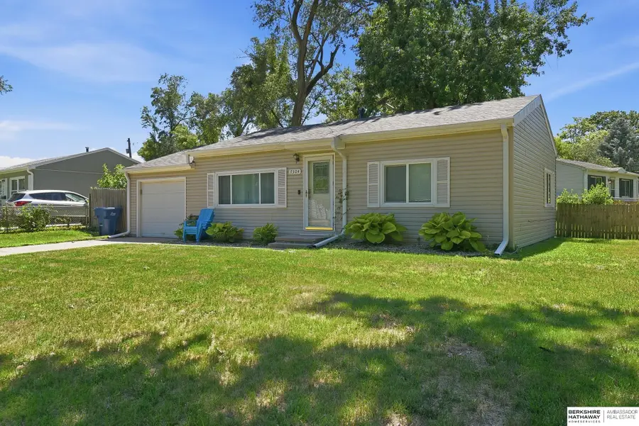 7304 Lavista Drive, La Vista, NE 68128 - #2