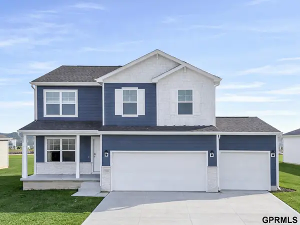 8210 N 175 Street, Bennington, NE 68007