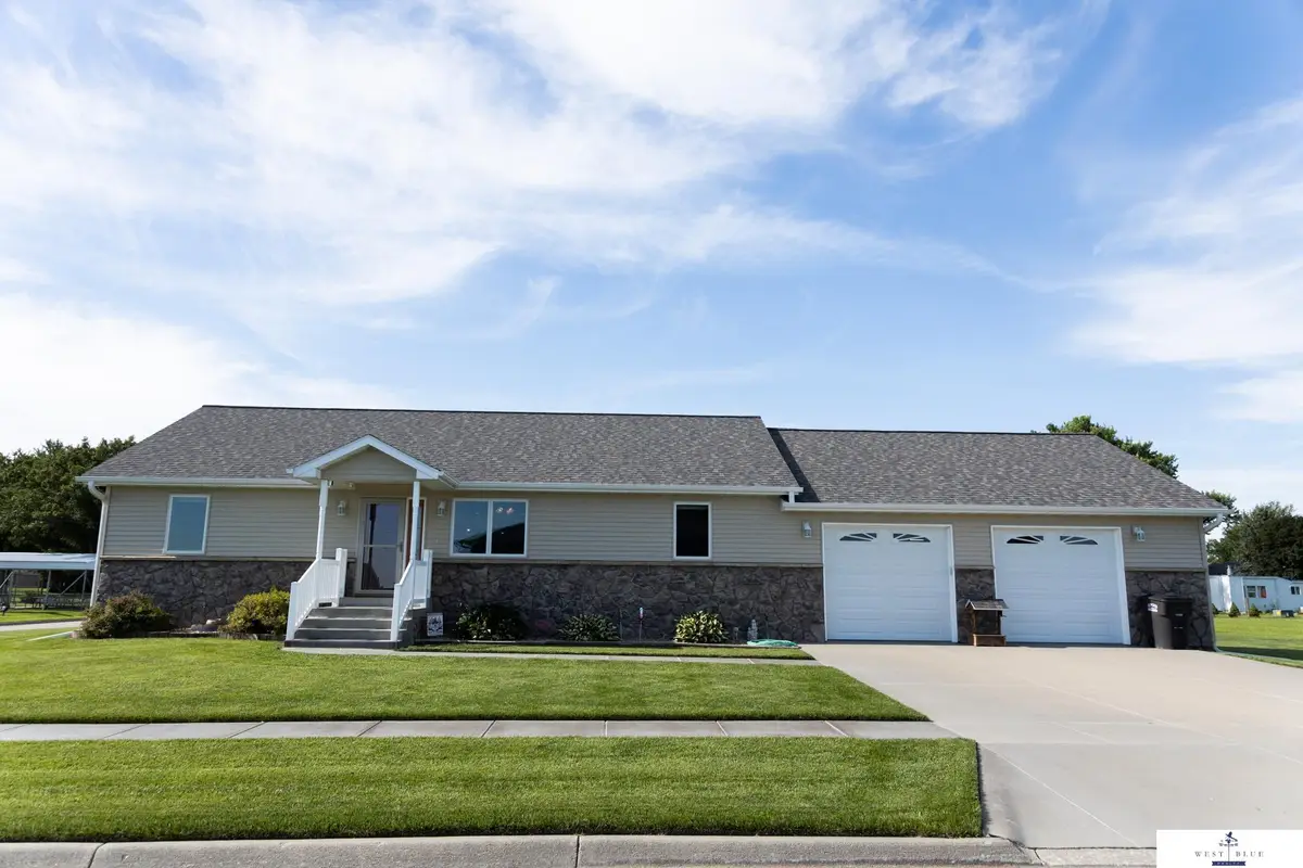 10 Luebbe Drive, Waco, NE 68460 - #1