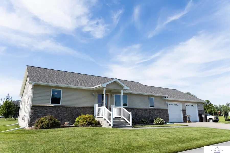 10 Luebbe Drive, Waco, NE 68460 - #2