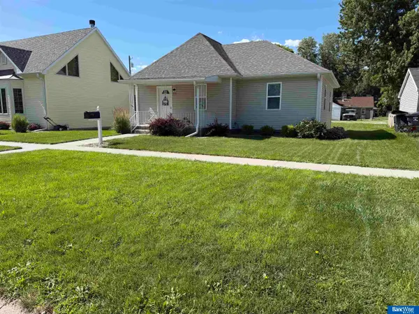 315 N Street Street, Aurora, NE 68818