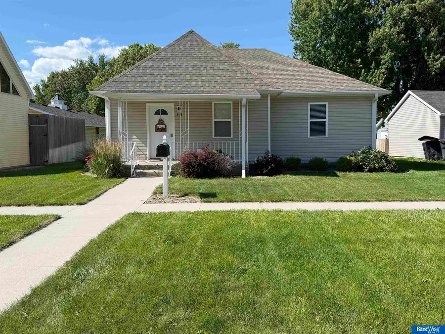 315 N Street Street, Aurora, NE 68818 - #2