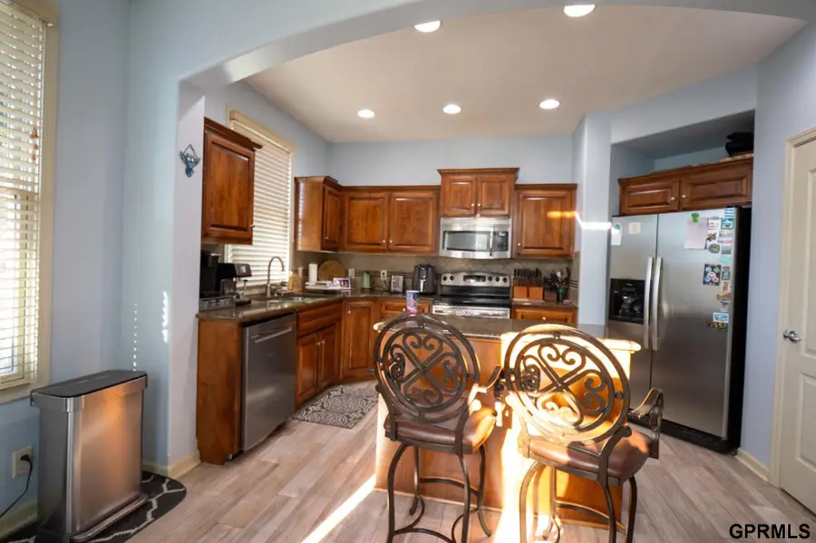 18884 Mason Plaza, Chicago, NE 68022 - #2