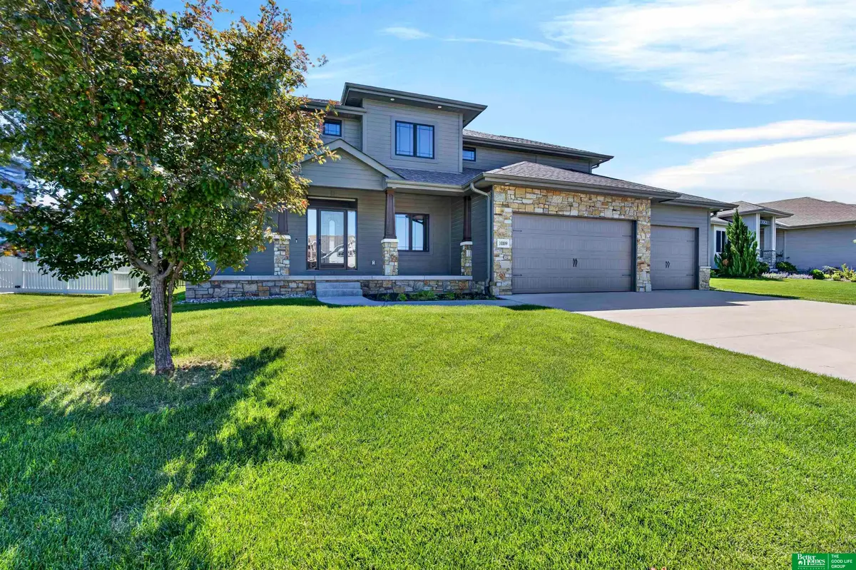 10009 S 106 Street, Papillion, NE 68046 - #1