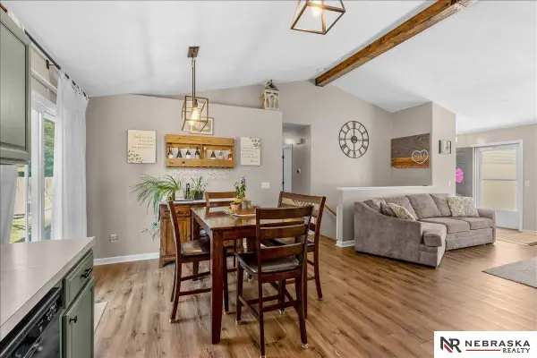 7007 N Grand Lake Drive, Lincoln, NE 68521
