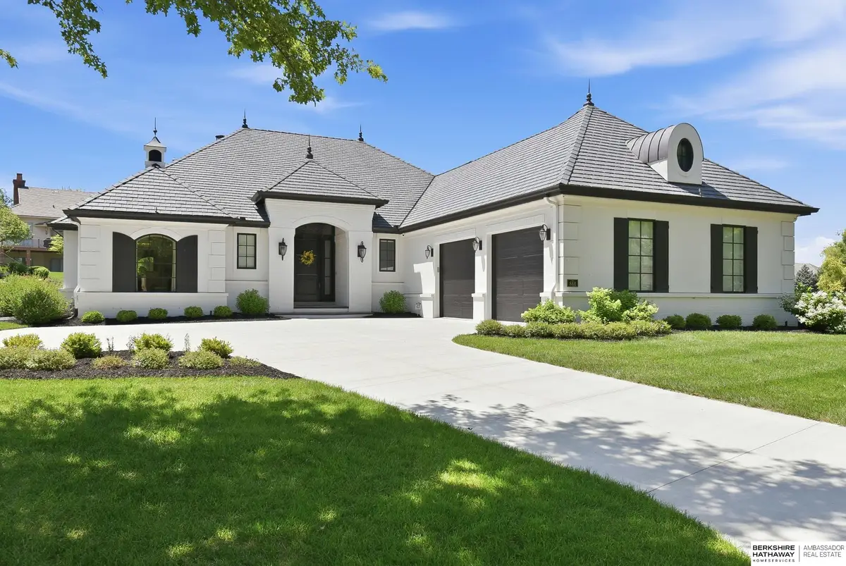 844 N 143rd Plaza, Omaha, NE 68154 - #1