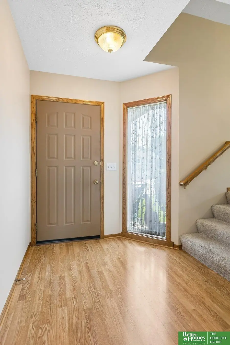 210 Oakwood Drive, Papillion, NE 68133 - #3
