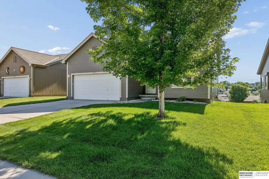 7515 N 77th Terrace, Omaha, NE 68122 - #3
