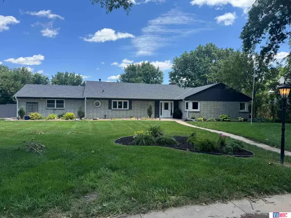 1600 S 4th Avenue, Beatrice, NE 68310