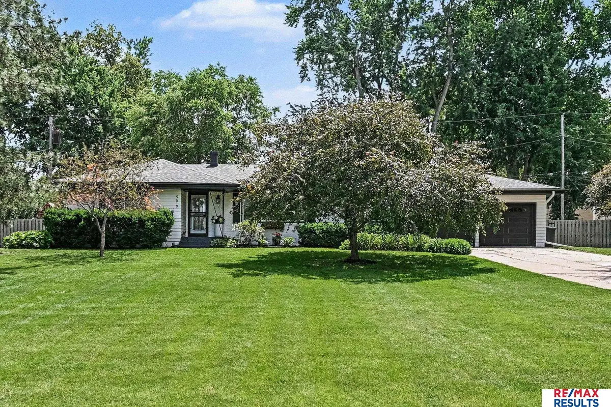 9519 Chicago Street, Omaha, NE 68114 - #1