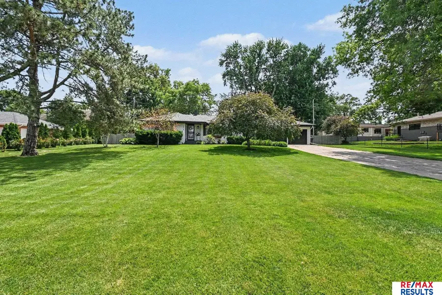 9519 Chicago Street, Omaha, NE 68114 - #2