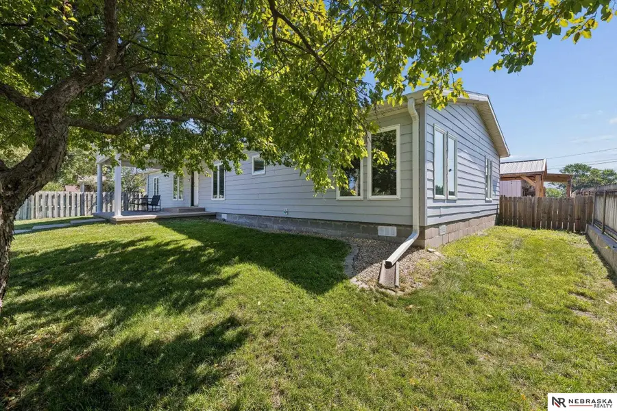 1516 N Ashland Avenue, Beatrice, NE 68310 - #2