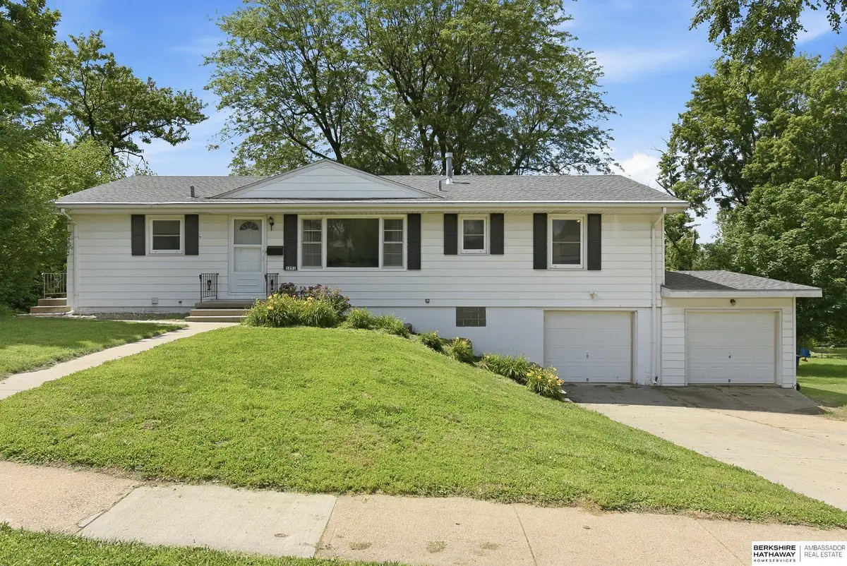 1251 Bellaire Boulevard, Bellevue, NE 68005 - #1