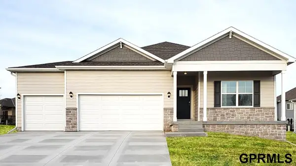 5402 N 182nd Street, Elkhorn, NE 68022