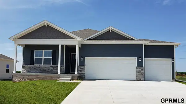 9618 N 173 Avenue, Bennington, NE 68007