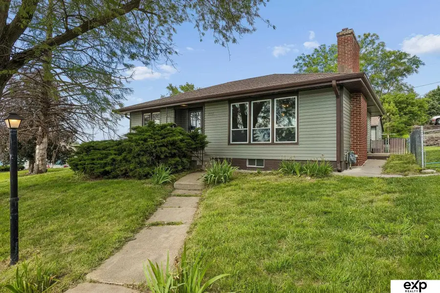 4001 S 39th Street, Omaha, NE 68107 - #3