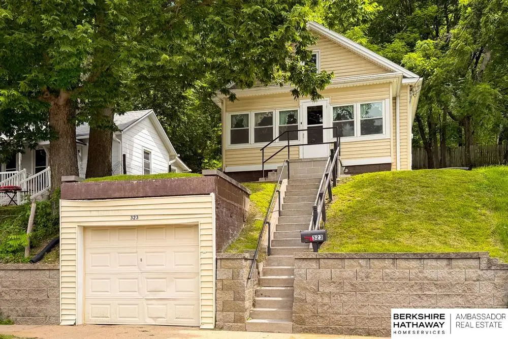 323 Benton Street, Council Bluffs, IA 51503 - #1