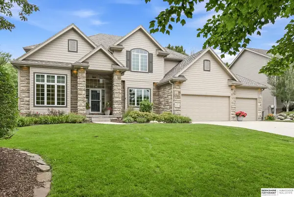 17630 Riggs Street, Omaha, NE 68135