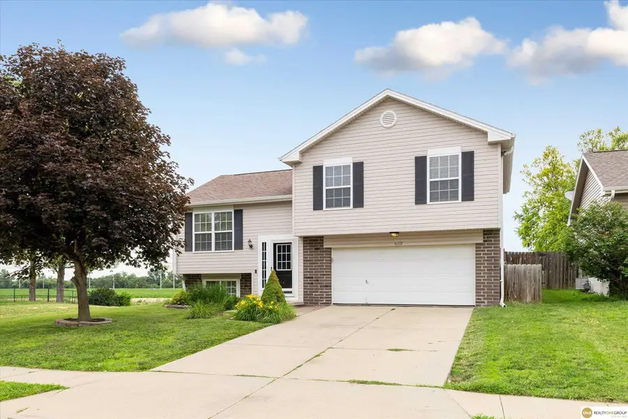 6331 N 128 Street, Omaha, NE 68164 - #2