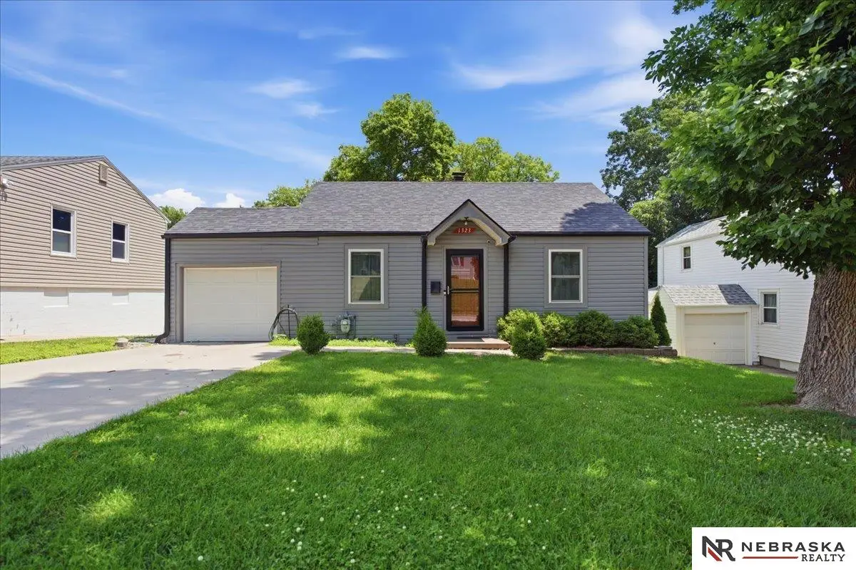 1323 S 51 Avenue, Omaha, NE 68106 - #1