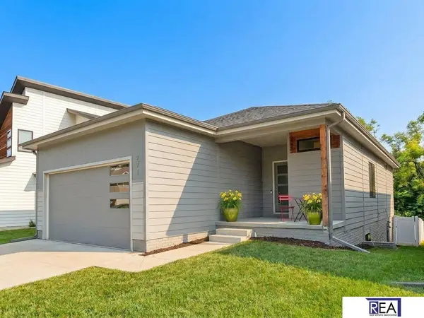 271 N Allen Street, Bennington, NE 68007-5049