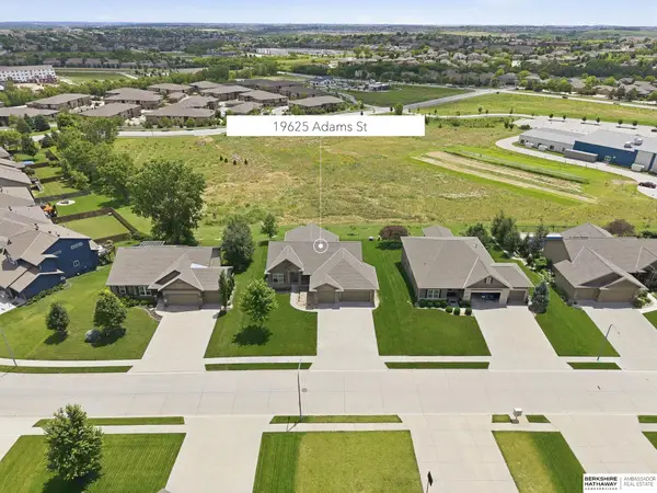 19625 Adams Street, Omaha, NE 68135