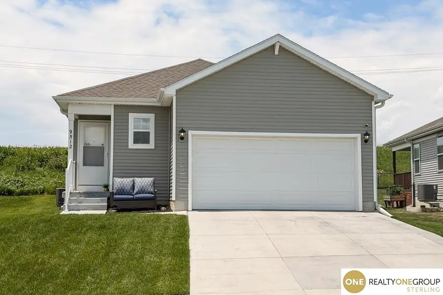 9512 Reynolds Street, Omaha, NE 68122 - #2