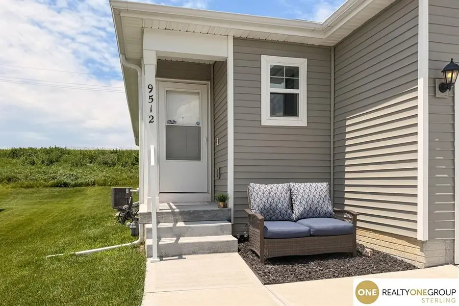9512 Reynolds Street, Omaha, NE 68122 - #3