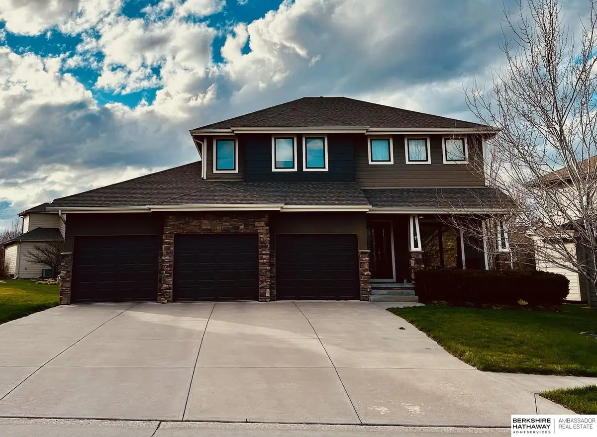 1006 S 197th Circle, Elkhorn, NE 68022 - #1